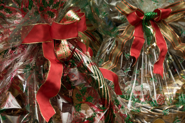 DIY Gift Baskets Ideas For Christmas
 Promotional ts Christmas t baskets and t