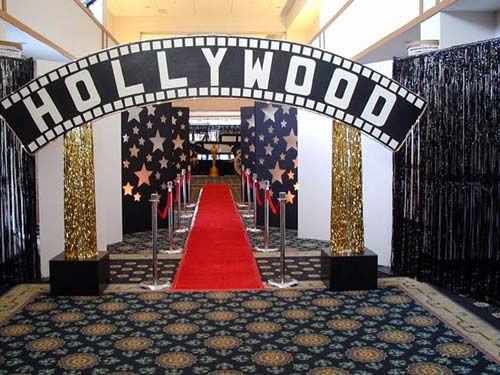 DIY Hollywood Party Decorations
 Hollywood Entrance in 2019