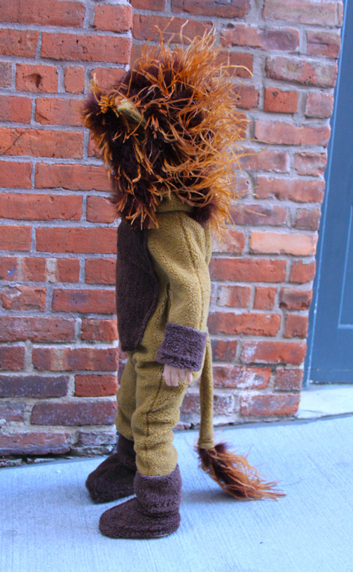 DIY Kids Lion Costume
 Lion Costume for Children Tutorial — Life is Made