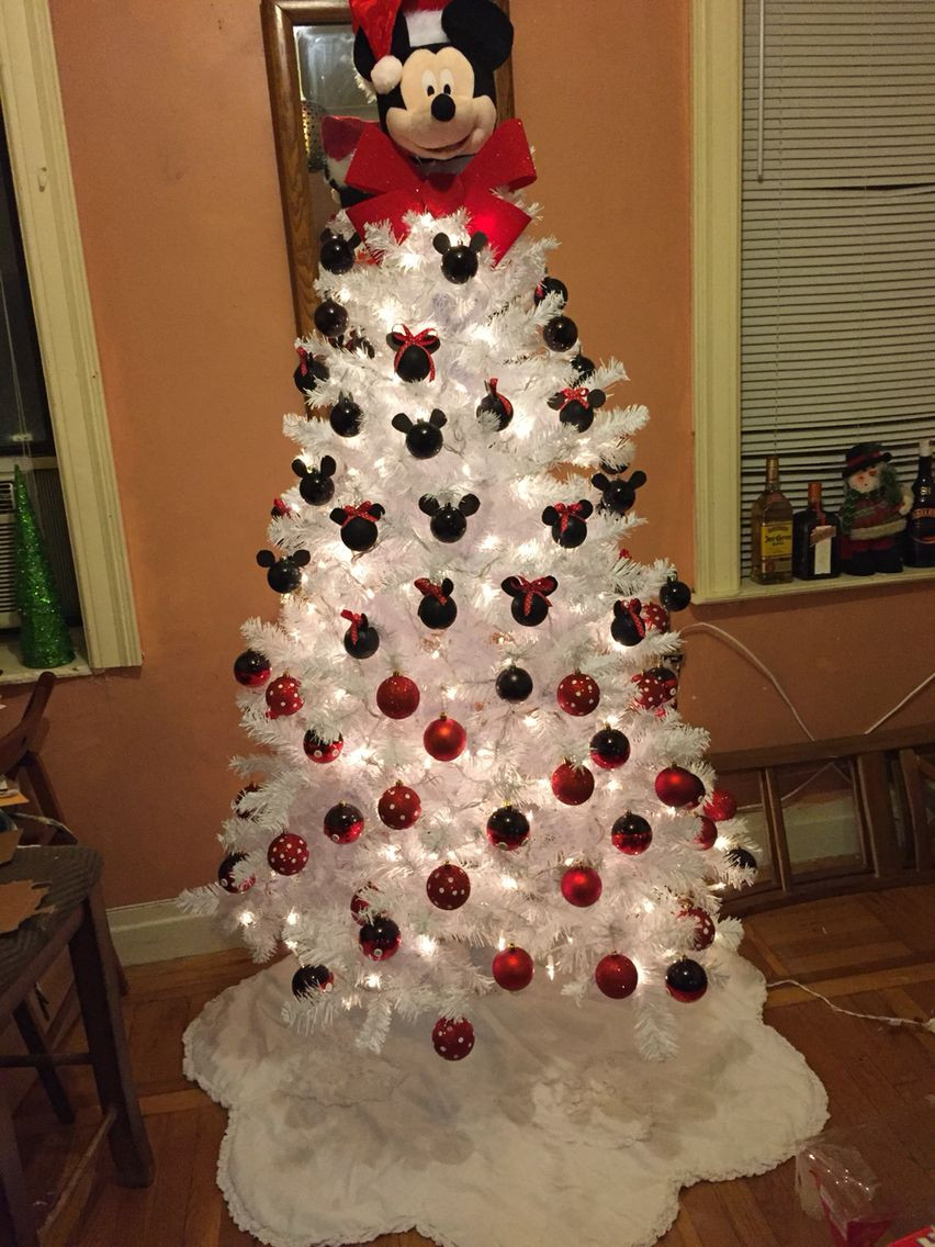 DIY Mickey Mouse Decorations
 DIY Mickey Mouse tree The tree topper and all the