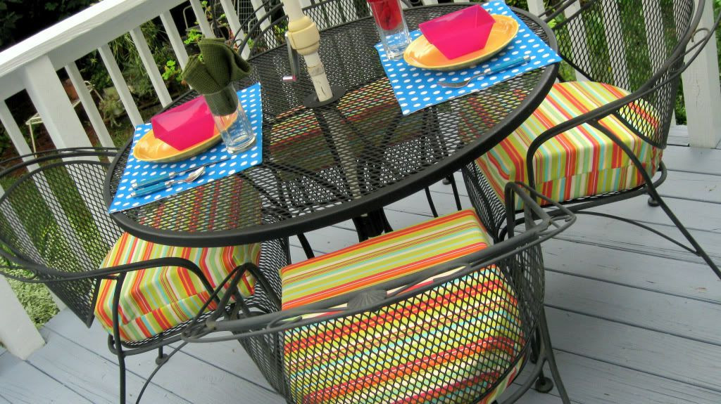 DIY Outdoor Bench Cushions
 DIY Home Staging Tips You Can Make Outdoor Cushions