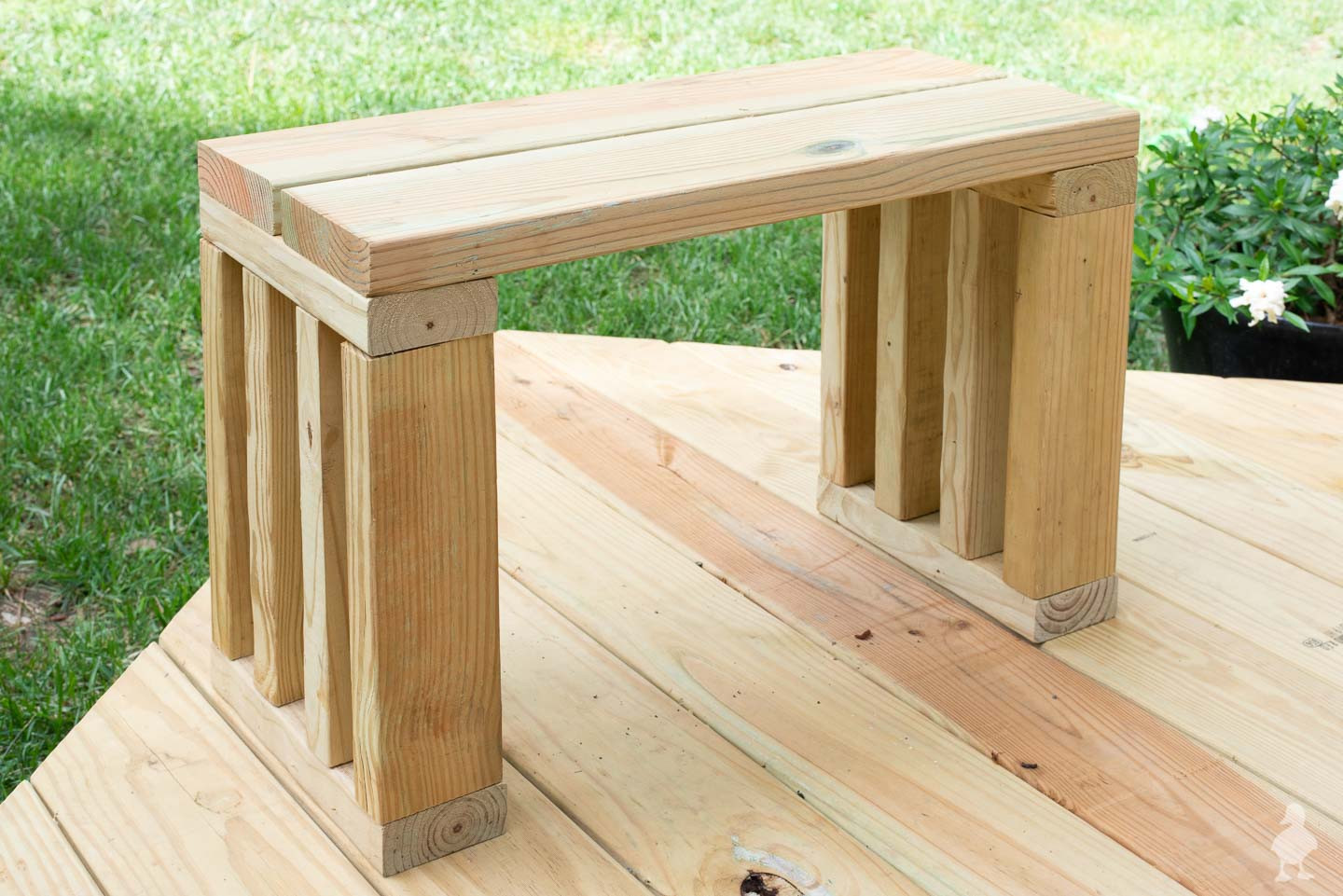 DIY Outdoor Bench Seats
 Scrap Wood Outdoor Bench Seat