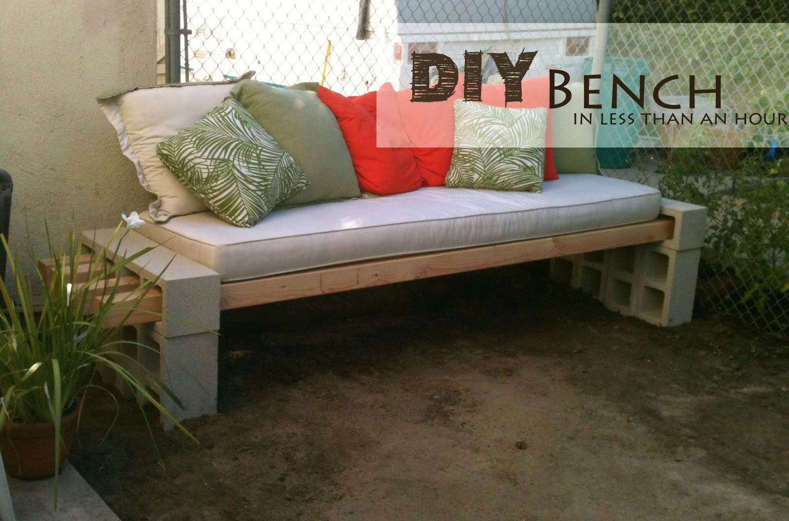 DIY Outdoor Bench Seats
 DIY Outdoor Bench in less than an hour