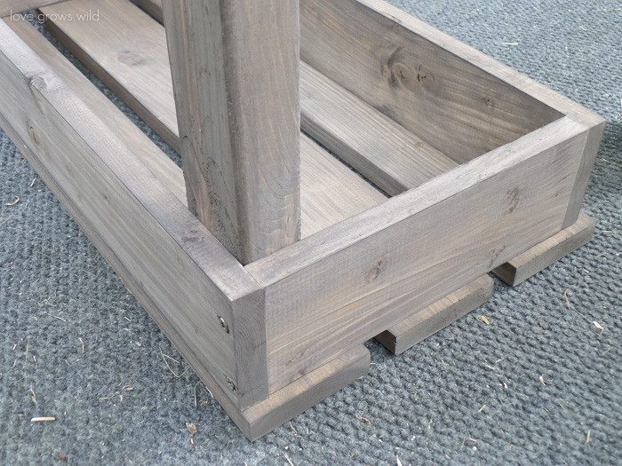 DIY Outdoor Bench Seats
 Easy DIY Outdoor Bench Love Grows Wild