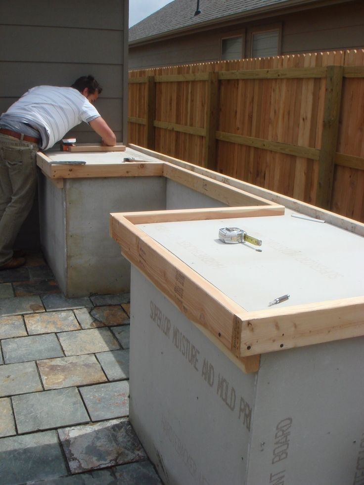 DIY Outdoor Countertops
 DIY Concrete countertop for outdoor cooking spot