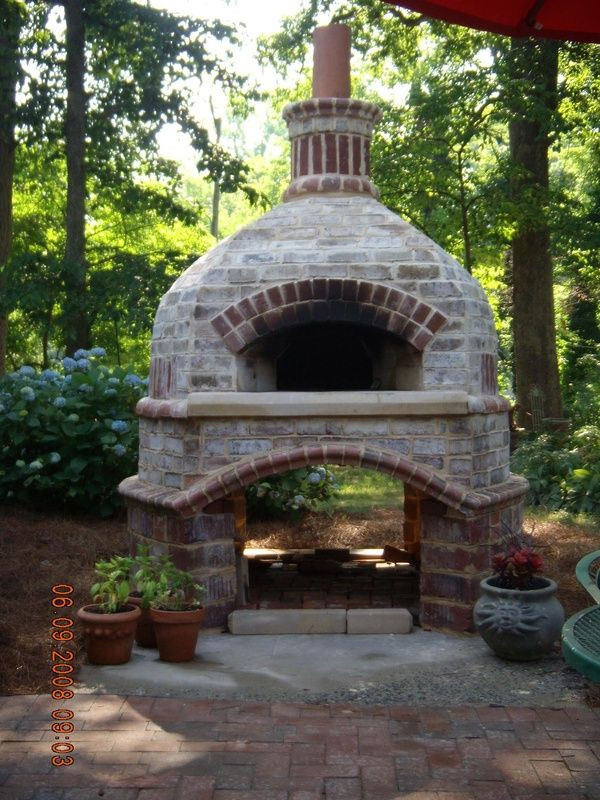 DIY Outdoor Oven
 Outdoor brick pizza oven homesteading