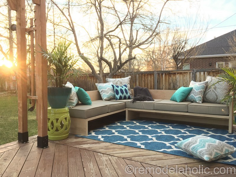 DIY Outdoor Sectional Plans
 DIY Outdoor Sectional Sofa Tutorial Building Plan