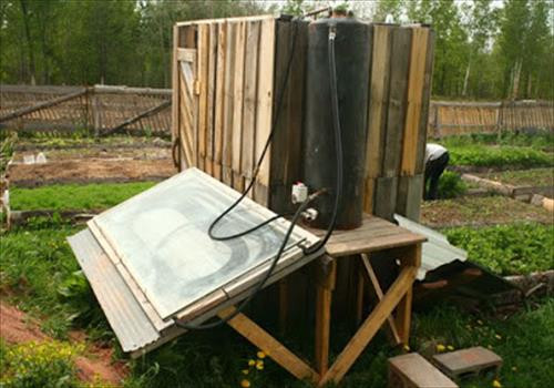 DIY Outdoor Solar Shower
 DIY Pallet Outdoor Shower