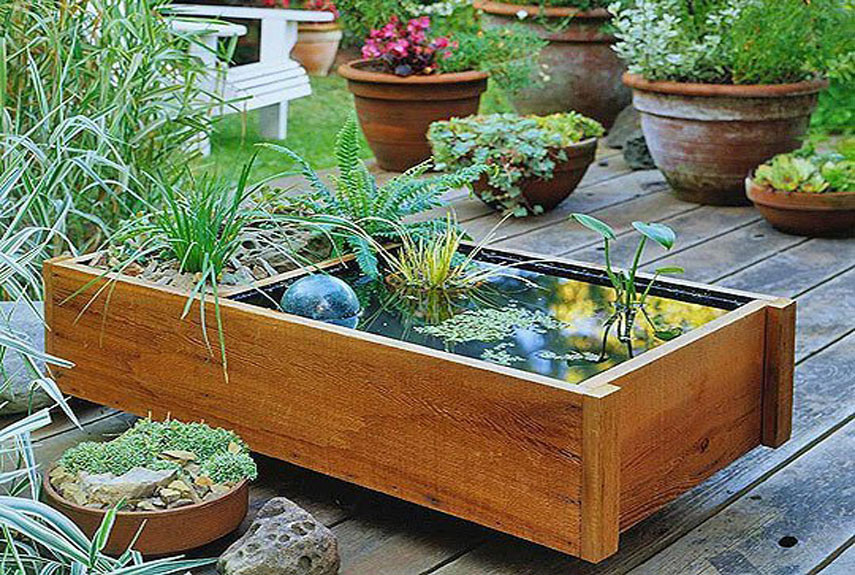 DIY Outdoor Water Feature
 18 Great DIY Water Features For Your Garden Style Motivation