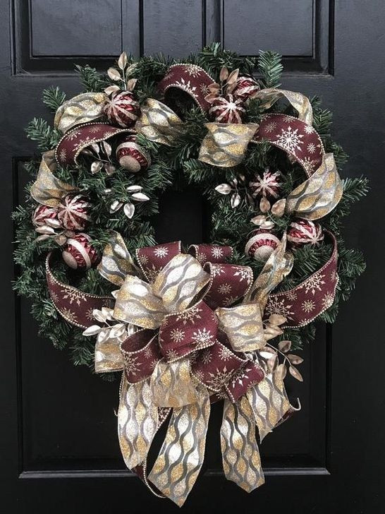 DIY Outdoor Wreath
 60 Easy DIY Outdoor Winter Wreath For Your Door