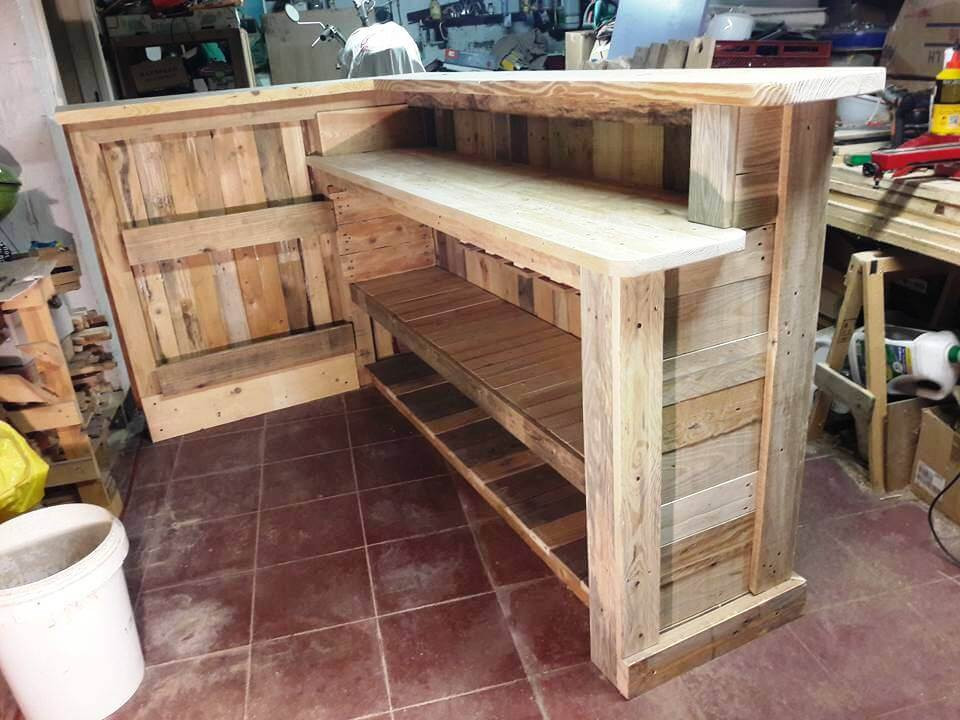 DIY Pallet Bar Plans
 Building A Bar From Pallets Easy Craft Ideas