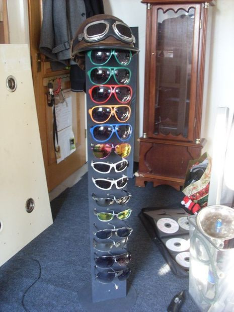 DIY Sunglass Organizer
 14 best Sunglasses Rack DIY Ideas images on Pinterest