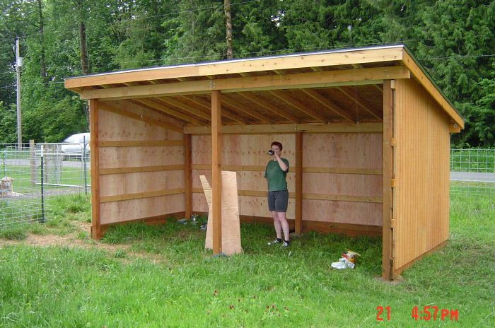 DIY Tractor Shed Plans
 The 25 best Horse shelter ideas on Pinterest