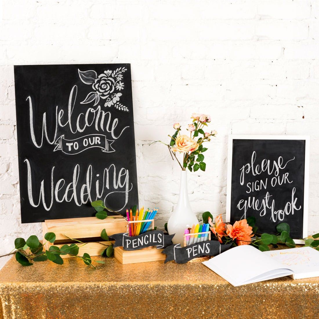 DIY Wedding Chalkboard Signs
 3 Cheap and Easy Ways to DIY Chalkboard Wedding Signs