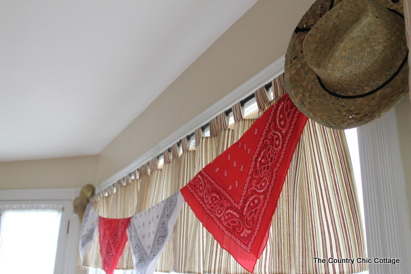 DIY Western Decorations
 Party Ideas Cowboy Birthday Party Decorations with
