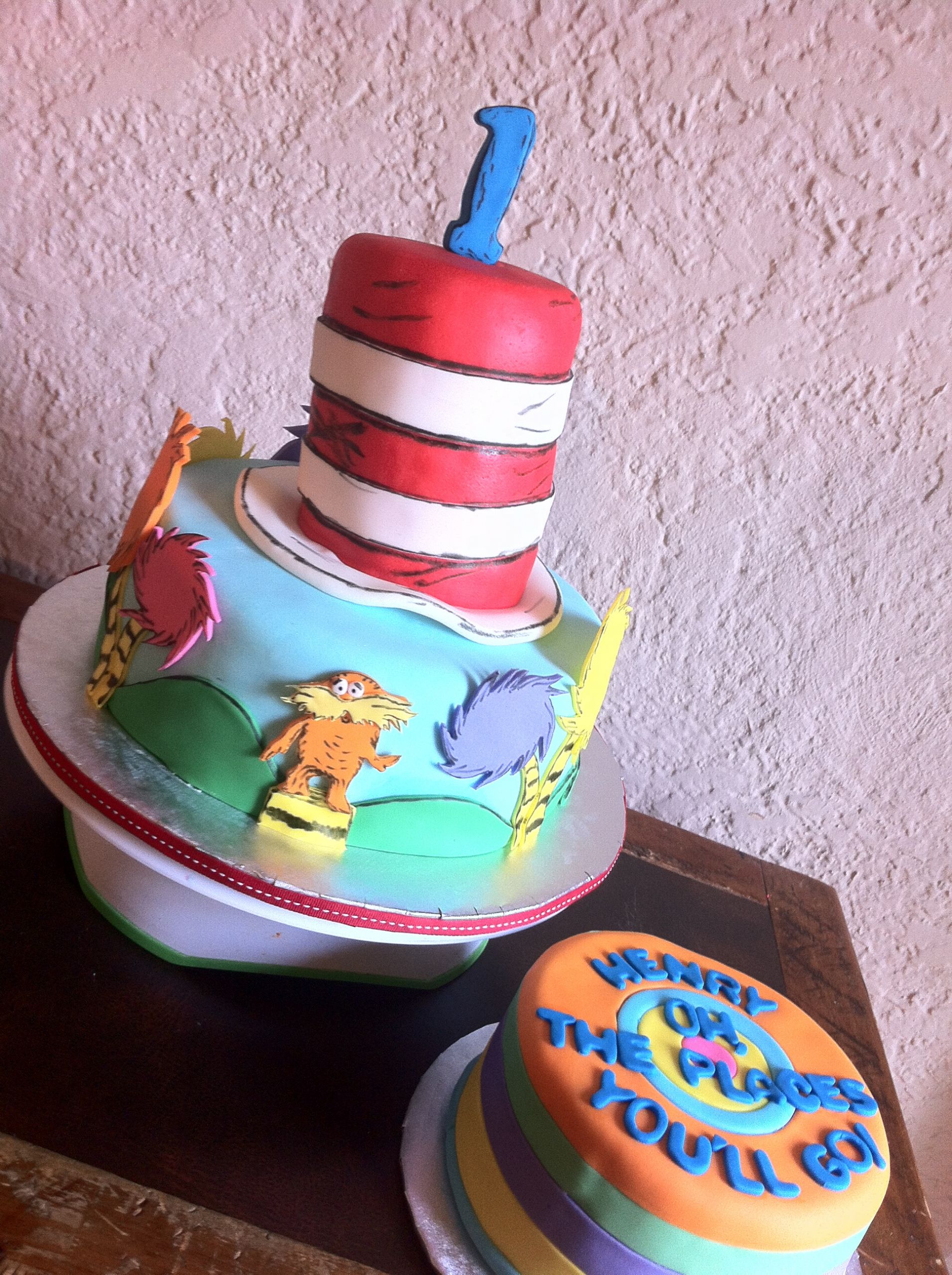 Dr Seuss Birthday Cake
 Dr Suess Birthday Cake & Smash Cake