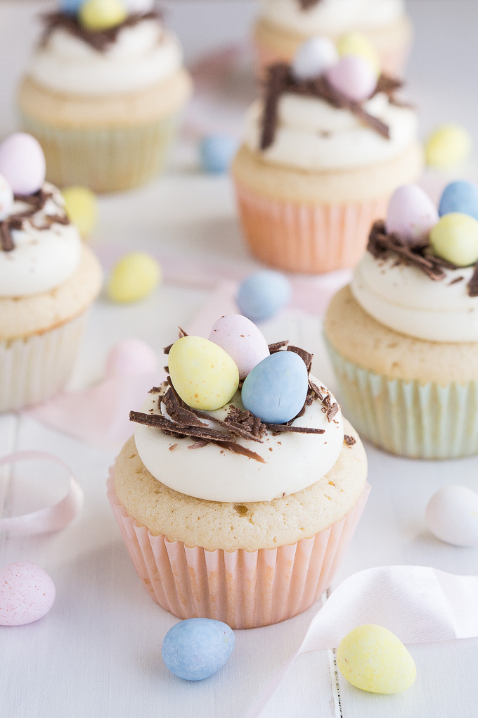 Easter Cupcakes Images
 White Chocolate Easter Egg Cupcakes