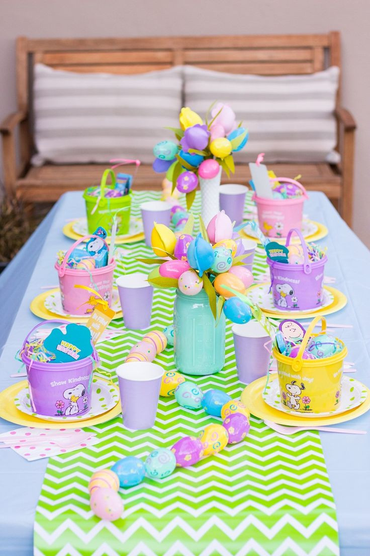 Easter Party Decor Ideas
 Kids Simple and Colorful Table Decorations for Easter