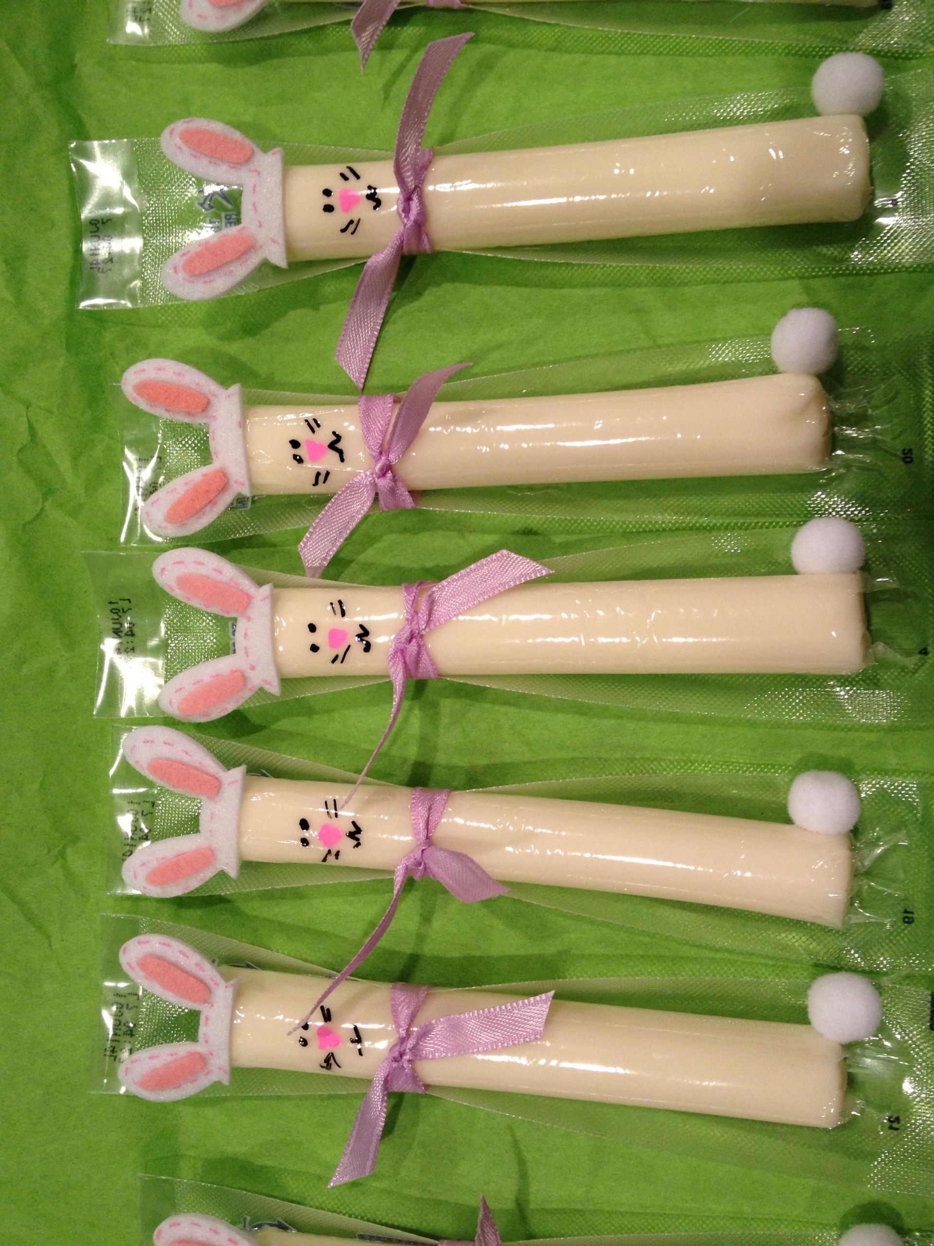 Easter Party Snack Ideas
 Easter snack for kids party string cheese bunnies