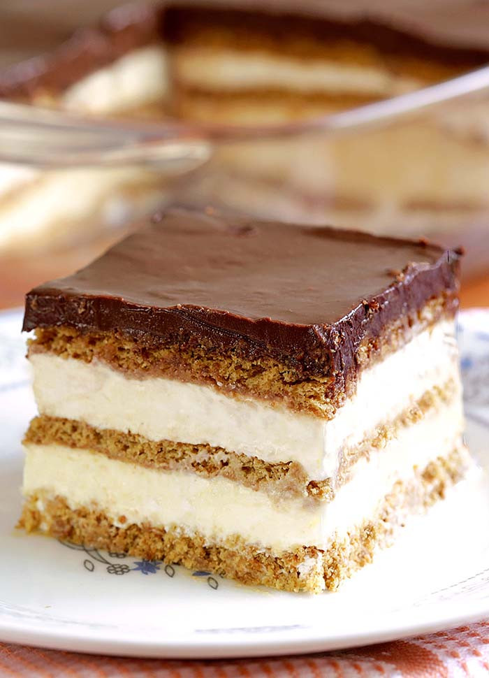 Easy Desserts Recipes
 No Bake Chocolate Eclair Icebox Cake Cakescottage