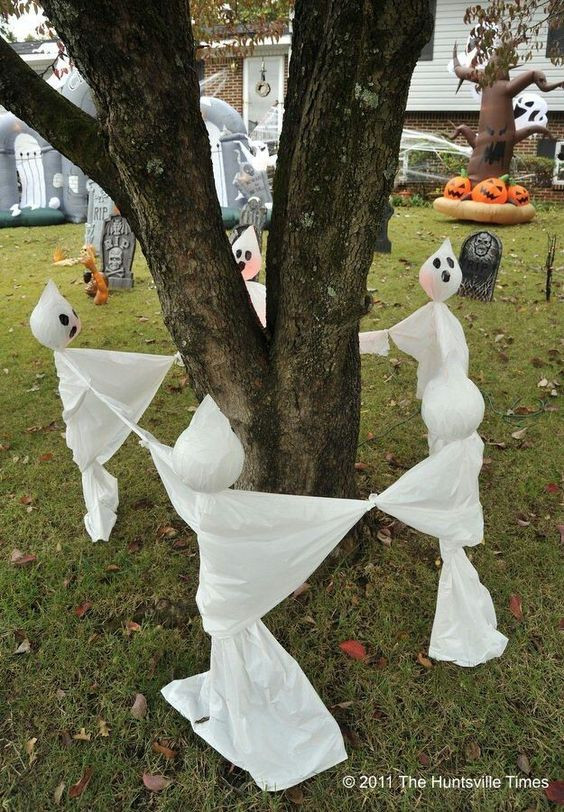 Easy DIY Halloween Decorations Outdoor
 20 Easy to Make Halloween Decorations Hative
