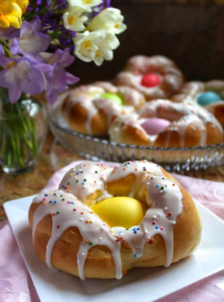 Easy Easter Bread Recipe
 Individual Italian Easter Bread Rings Easy Step by Step