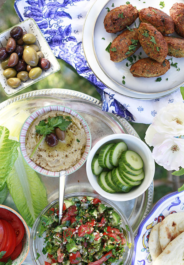 Easy Middle Eastern Recipes
 A Simple Middle Eastern Dinner with An Edible Mosaic