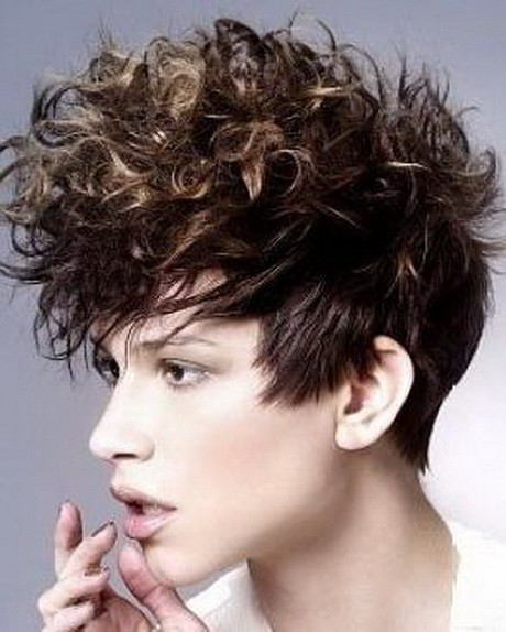 Edgy Curly Haircuts
 Edgy curly hairstyles