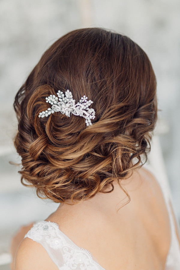 Elegant Hairstyles For Weddings
 Floral Fancy Bridal Headpieces Hair Accessories 2018 19