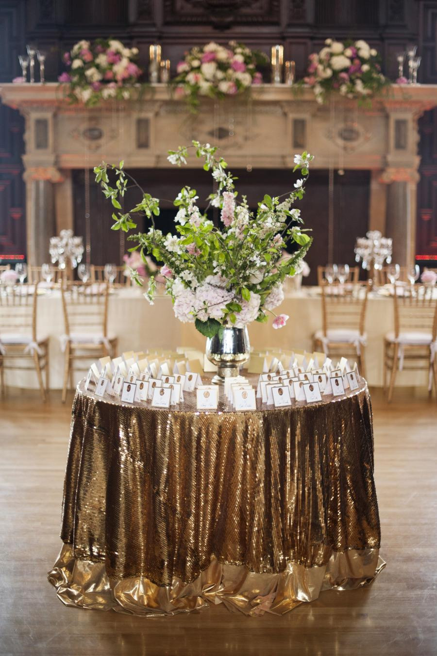 Elegant Wedding Table Decorations
 Classy Elegant And Glamorous Gold Wedding Reception Ideas