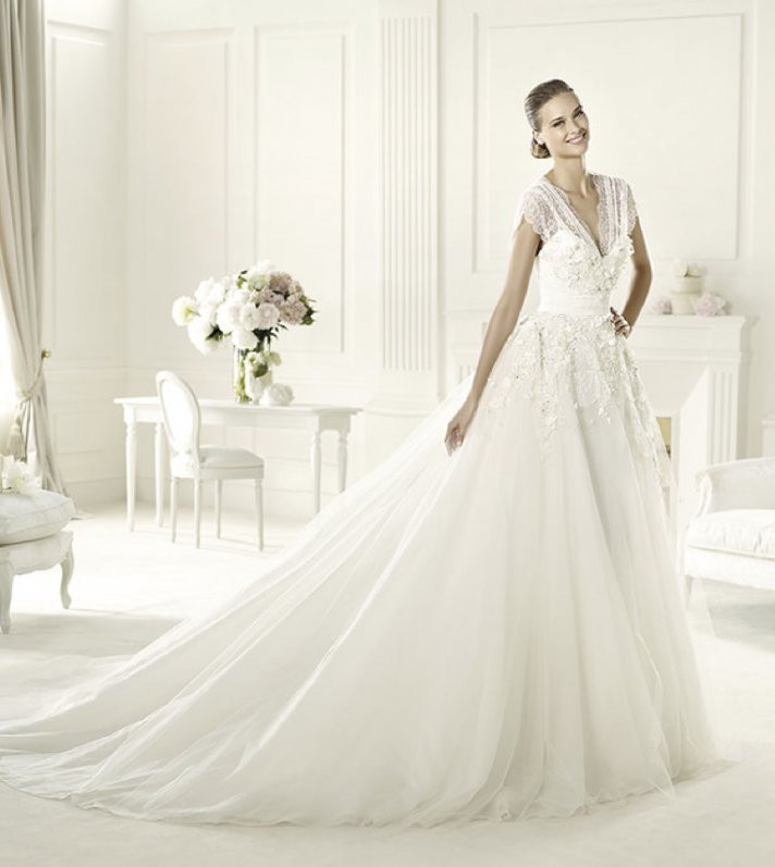 Elie Saab Wedding Dresses Price
 Elie Saab s 2013 Wedding Collection for Pronovias Chic