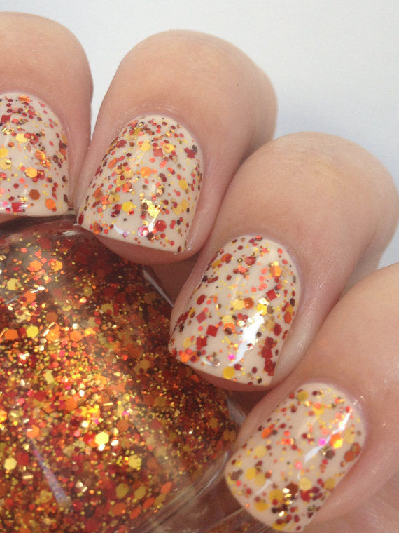 Falling Glitter Nails
 Glittery Autumn Manicures fall nail polish