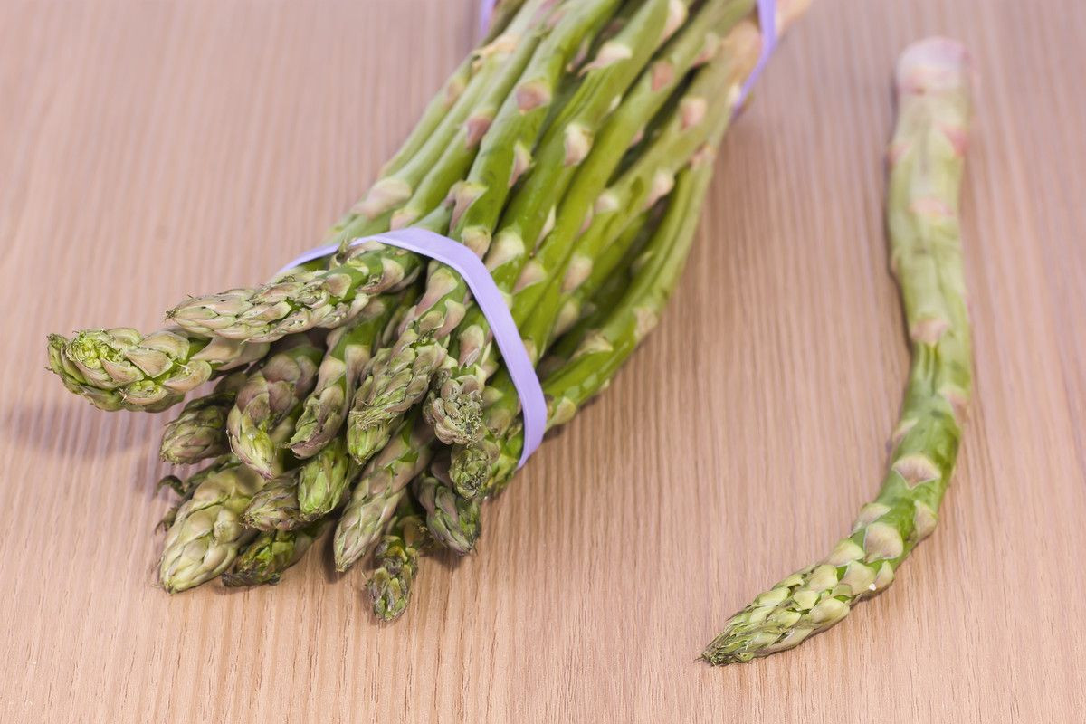 Fiber In Asparagus
 BEST Prebiotic Containing Foods Like Asparagus And Oats