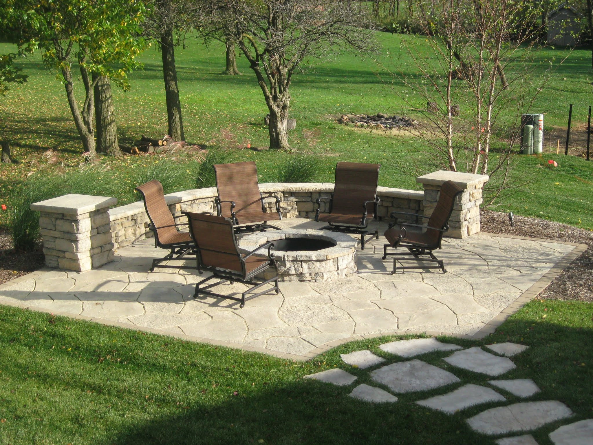 Fire Pit And Patio
 Tips of Best Patios with Fire Pits