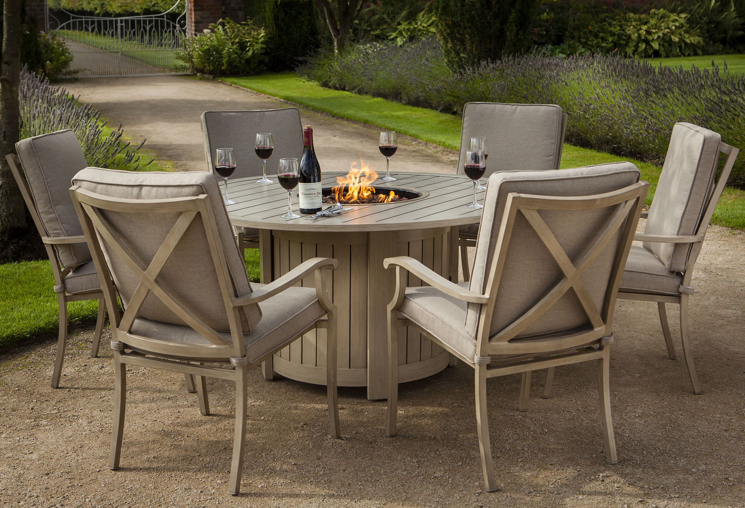 Fire Pit Dining Table Set
 Portland Round 6 Seater Dining Set with Fire Pit £1 650