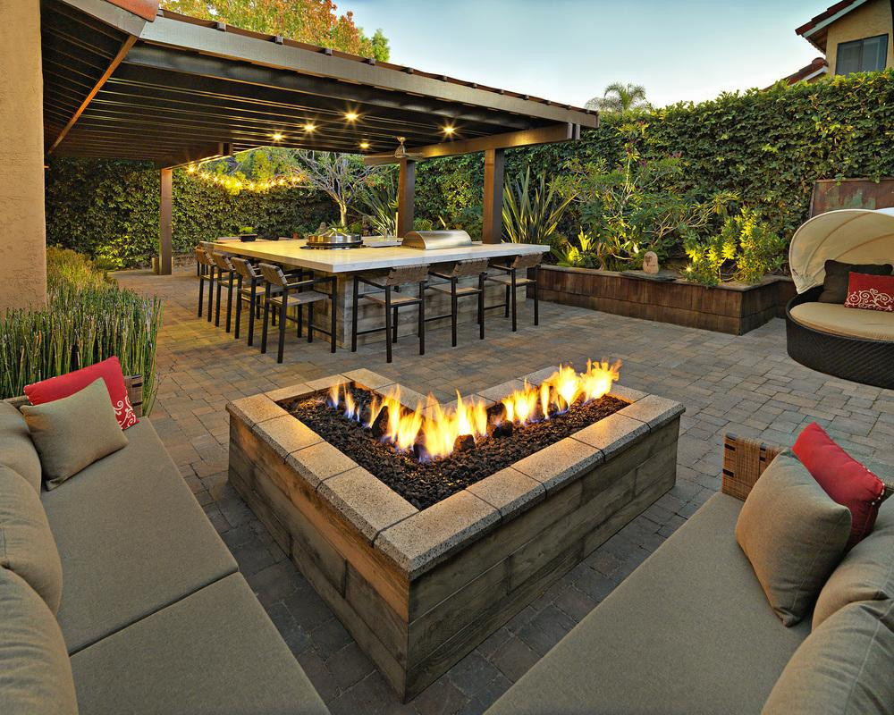 Firepit Kitchen And Bar
 How To Build A Square Fire Pit With Pavers – Barbeqa