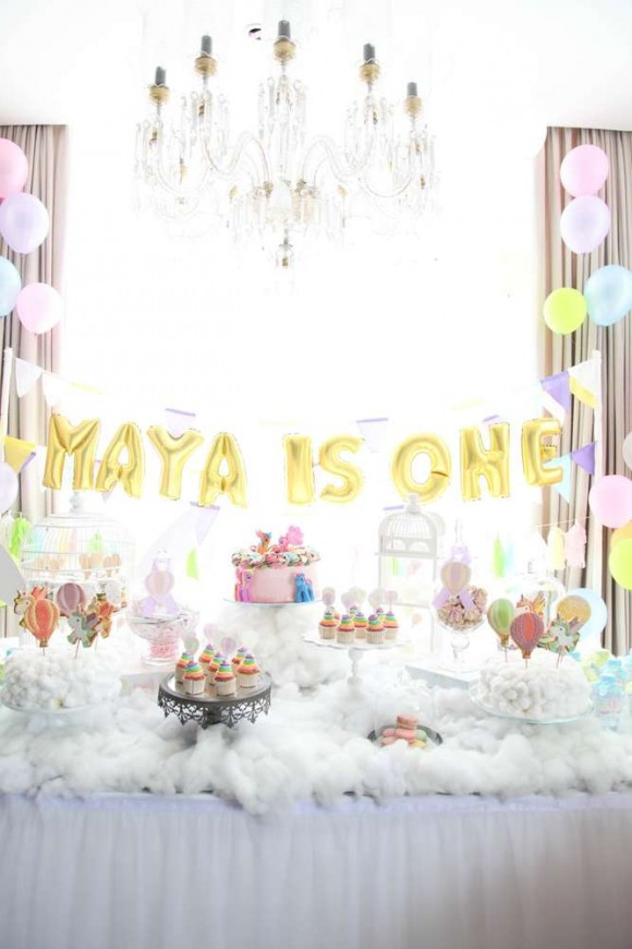 First Birthday Decorations For Girl
 Don t Miss These 12 Popular Girl 1st Birthday Themes