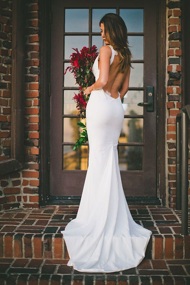 Form Fitting Wedding Dress
 Best 25 Form fitting wedding dresses ideas on Pinterest