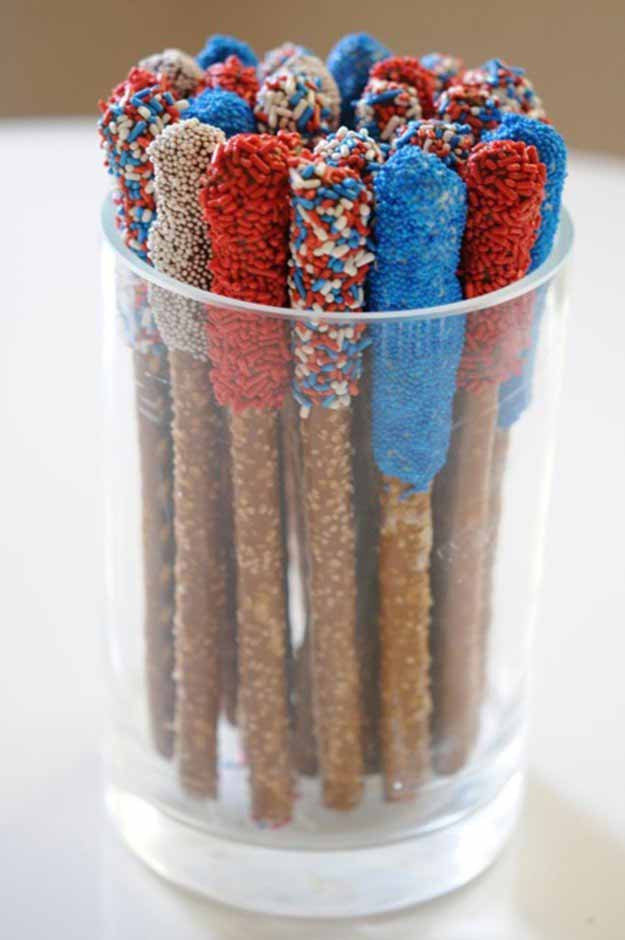 Fourth Of July Pretzels
 25 Ways To Have The Most Patriotic 4th July Party DIY Ready