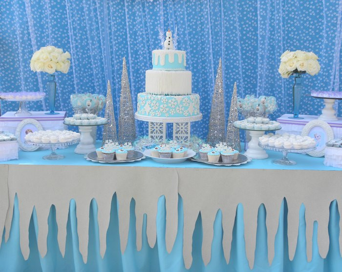 Frozen Birthday Party Ideas
 Frozen Party Decorations for a Festive Winter Fete