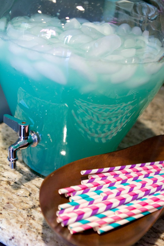 Frozen Birthday Party Ideas
 Frozen Party Punch