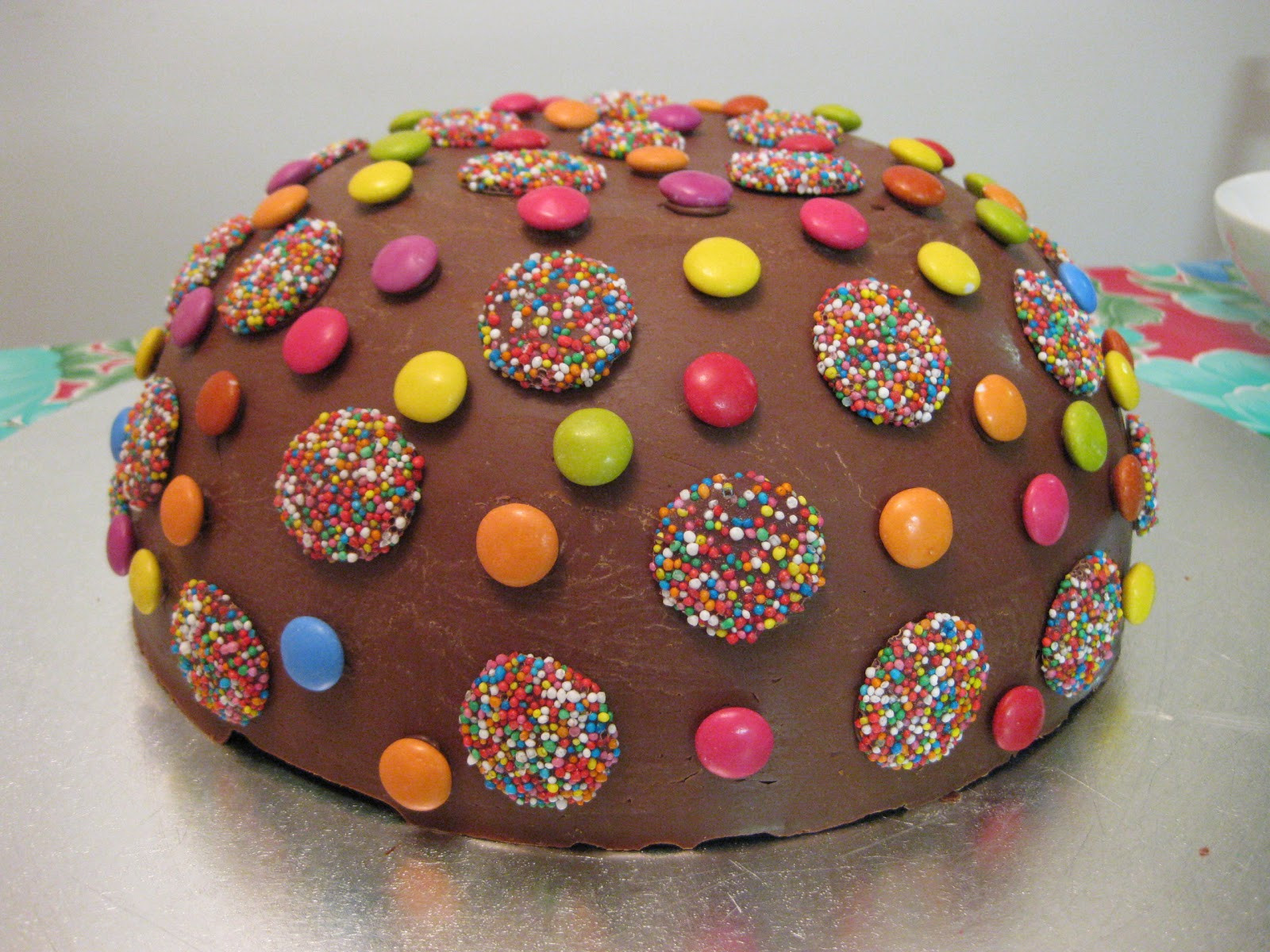 Fun Birthday Cakes
 thirtynine pinata birthday cake