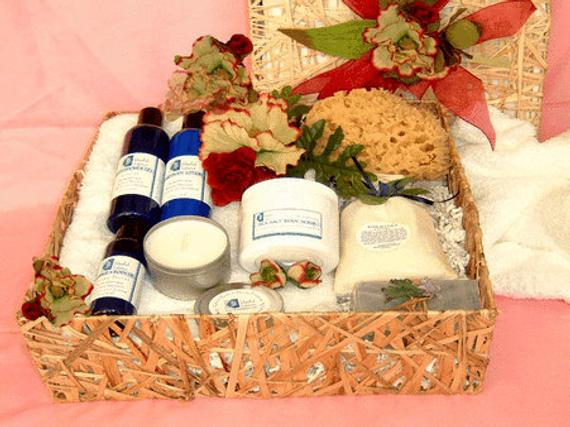 Gift Basket Ideas For Mother In Law
 Mother in Law Oasis Spa Gift Basket