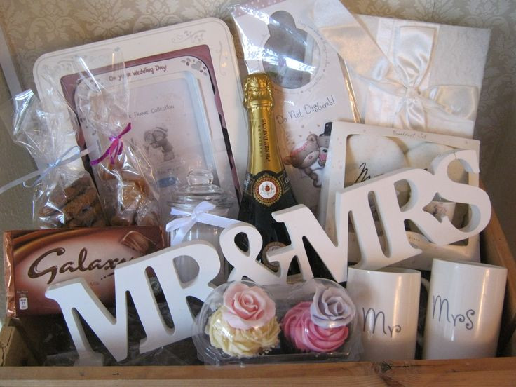 Gift Ideas For A Wedding
 Wedding Hamper dreams