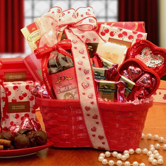 Gift Ideas For Her Valentines
 Valentine s Day Homemade Gift Baskets