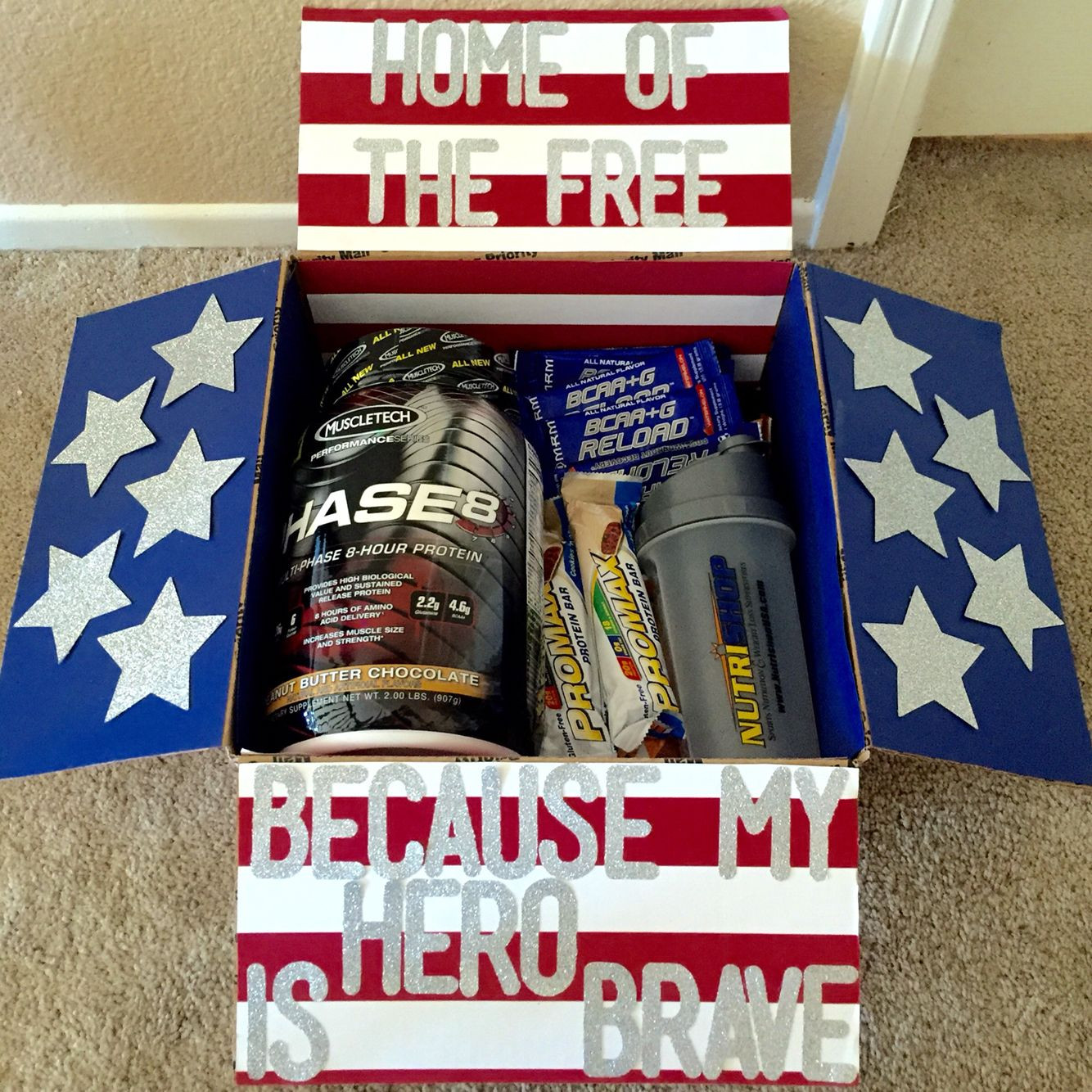 Gift Ideas For Military Boyfriend
 4th of July themed care package for babe