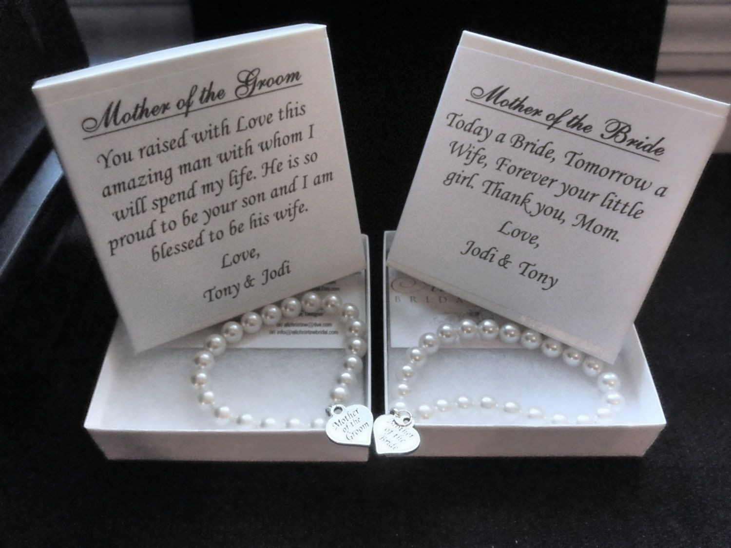 Gift Ideas For Mother Of The Groom
 Mother of the Bride Pearl Bracelet Gift Set Mother of the