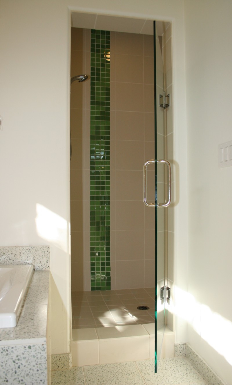 Glass Tile Bathroom
 Step Up the Impact with Tile
