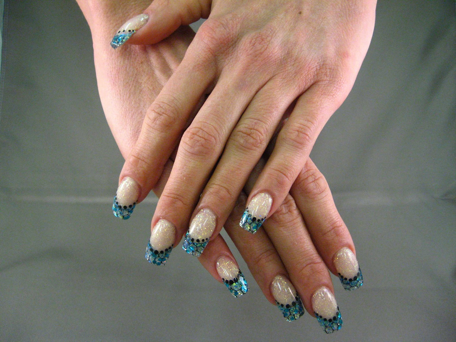 Glitter French Nails
 5000 ideas about French Nail Designs on Pinterest Pccala