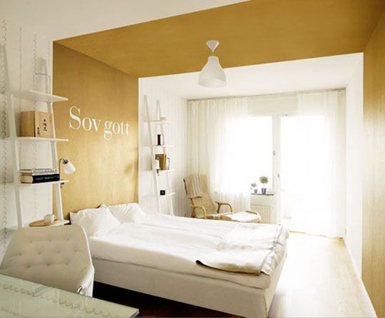 Gold Bedroom Walls
 Make A Room Seem Bigger Use Metallic Paints